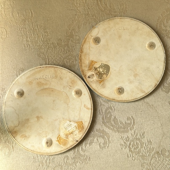 Vintage round Wheeling farmer teddy bear nursery rhyme trivet set, 1950s - Picture 2 of 11